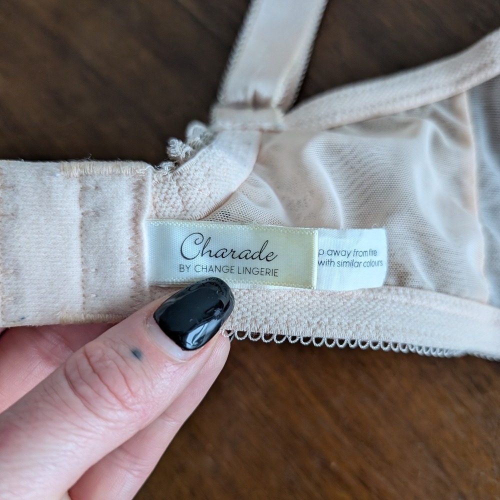 Charade 32I Beige Lace Pretty Adjustable Lightly Lined Bra - Picture 8 of 8